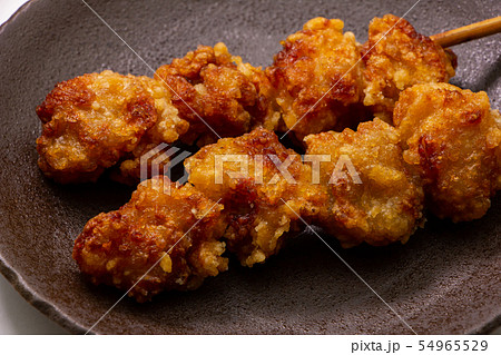 鶏肉竜田揚げ串。 鶏肉竜田揚げ串。 54965529