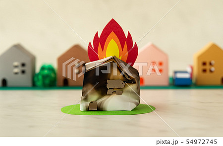 火事　火災　火災保険　家 54972745