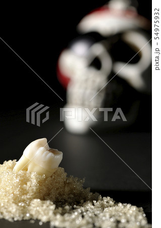 恐怖の虫歯 54975932