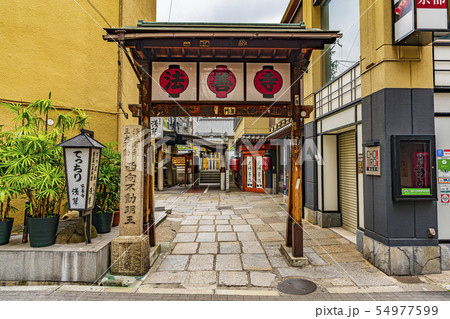 大阪　法善寺　　 54977599