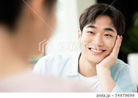 男女　ライフスタイル 54979699