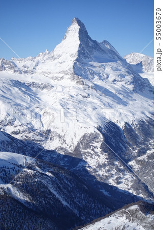 冬のスイス ツェルマット スキー場 Matterhorn 冬のスイス ツェルマット スキー場 Matterhorn 55003679