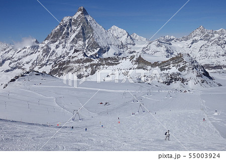 冬のスイス ツェルマット スキー場 Matterhorn 冬のスイス ツェルマット スキー場 Matterhorn 55003924