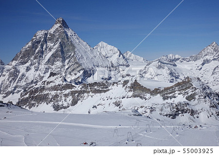 冬のスイス ツェルマット スキー場 Matterhorn 冬のスイス ツェルマット スキー場 Matterhorn 55003925