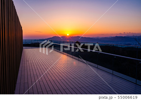 (静岡県)日本平夢テラス 天望回廊 夕景 (静岡県)日本平夢テラス 天望回廊 夕景 55006619