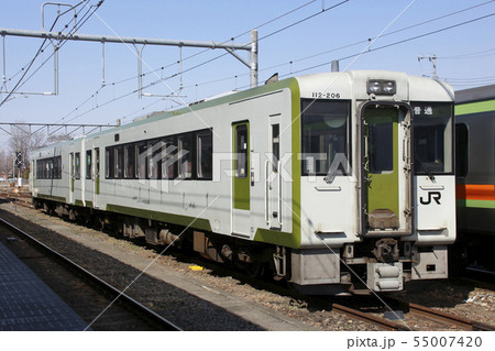 高麗川駅に留置中の八高線キハ110形 55007420