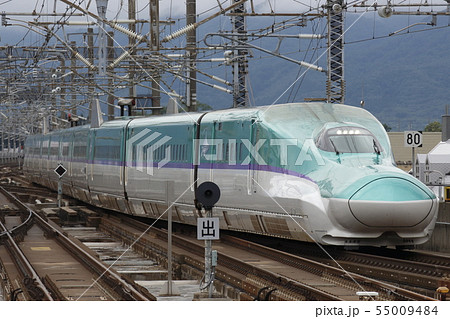盛岡駅に到着する北海道新幹線H5系（単独） 55009484