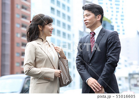 ビジネスマン男女　ミドル 55016605