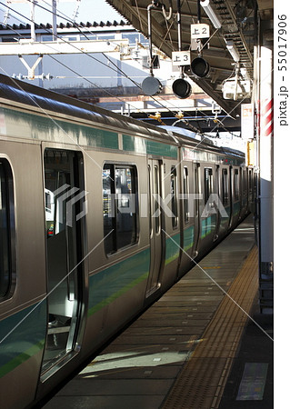 車内保温中の常磐線E231系(我孫子駅) 車内保温中の常磐線E231系(我孫子駅) 55017906