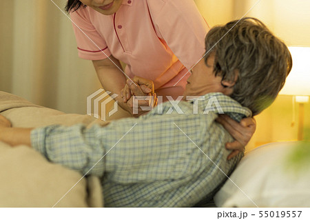 介護 就寝 介護 就寝 55019557