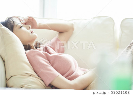 女性　体調不良 55021108