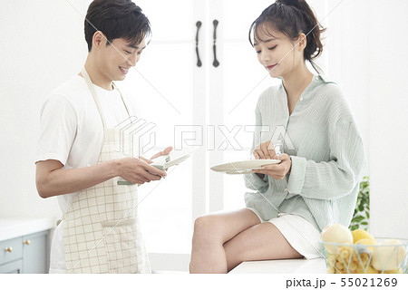 カップル ライフスタイル カップル ライフスタイル 55021269