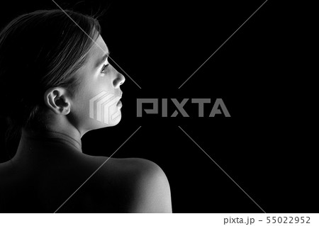 young female profile 55022952