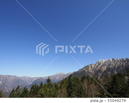 秋の西穂高からの稜線 55049279