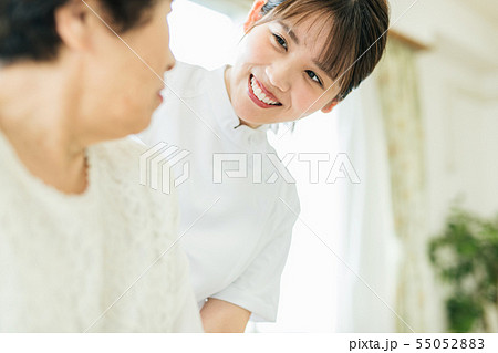 理学療法士 PT 女性 理学療法士 PT 女性 55052883