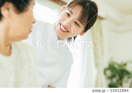 理学療法士 PT 女性 理学療法士 PT 女性 55052884