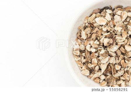 お茶用乾燥ゴボウ: Burdock root 55056291