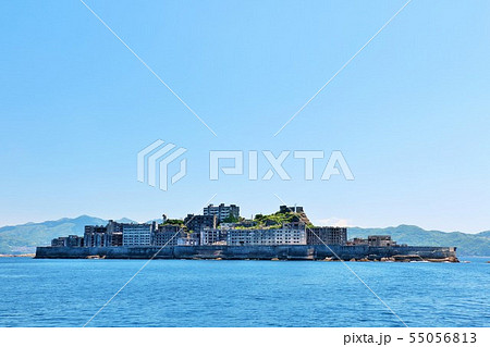 長崎県　青空の軍艦島 55056813