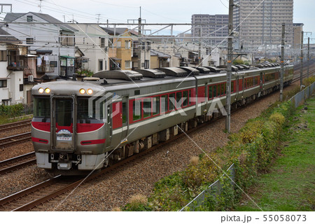 東海道線を走るキハ189系特急はまかぜ6両 55058073