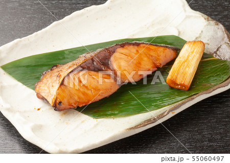 鰤の照り焼き 鰤の照り焼き 55060497