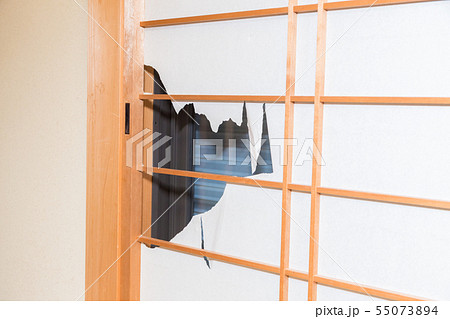 破れた障子紙 破れた障子紙 55073894