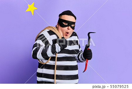 fat plump man with a rope and a crowbar went the house fat plump man with a rope and a crowbar went the house 55079525