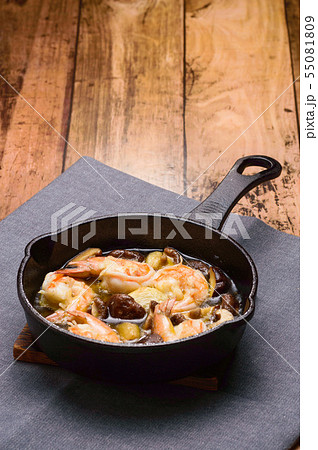 海老のアヒージョ 海老のアヒージョ 55081809