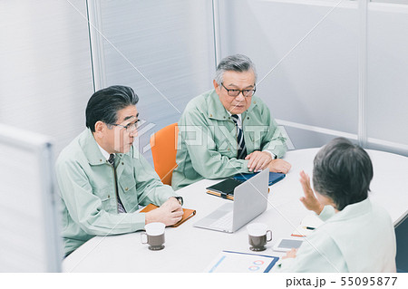 Employment for the elderly 55095877