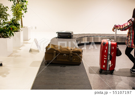 荷物受け取り 55107197