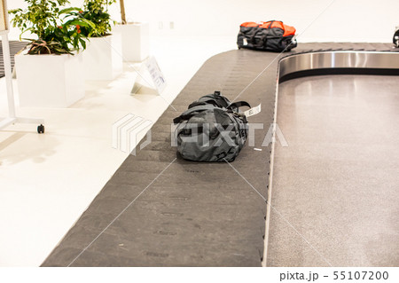 荷物受け取り 55107200