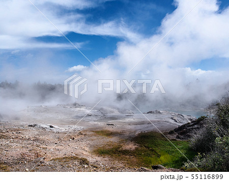 ロトルア・テ・プイア ポフツガイザー Pohutu Geyser, Te Puia, Rotorua ロトルア・テ・プイア ポフツガイザー Pohutu Geyser, Te Puia, Rotorua 55116899