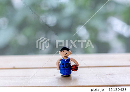 バスケ　スポーツ競技　人形 55120423