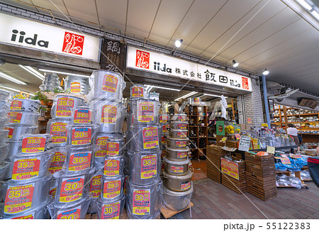 日本の東京都市景観　かっぱ橋道具街 55122383