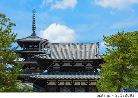 法隆寺　五重塔　中門 55123093