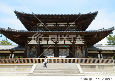 法隆寺　中門　金剛力士像 55123097