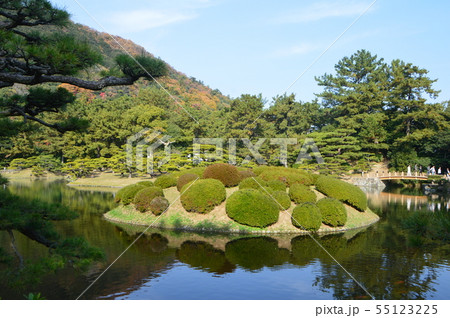 杜鵑嶼(とけんしょう)・恋ツツジ・南湖(栗林公園/香川県高松市) 杜鵑嶼(とけんしょう)・恋ツツジ・南湖(栗林公園/香川県高松市) 55123225