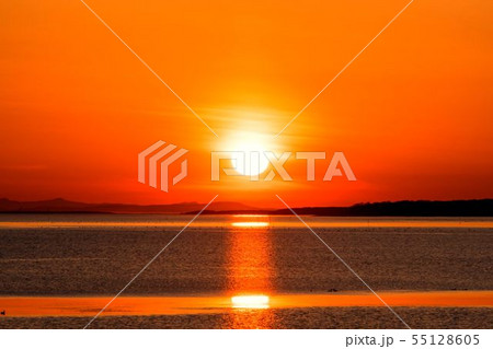 サロマ湖の夕日　　北見市 55128605
