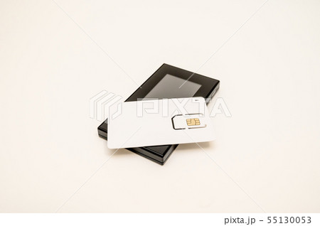 SIMカードとモバイルルータ― 55130053