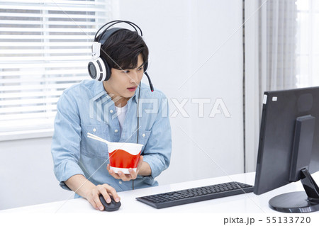 Daily routines Of an asian young man 199 55133720