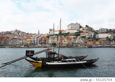 ポルトガル（ドウロの町並み風景） 55135754