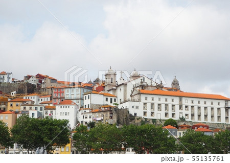 ポルトガル(ドウロの町並み風景) ポルトガル(ドウロの町並み風景) 55135761
