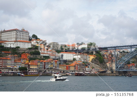 ポルトガル（ドウロの町並み風景） 55135768