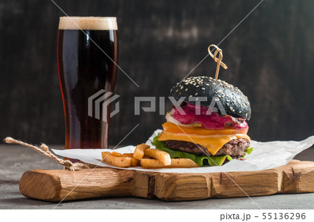 Gourmet black burger 55136296