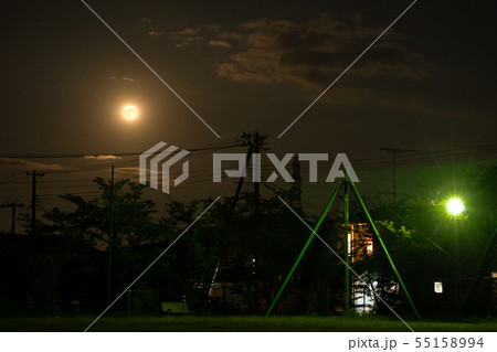 満月 月 公園 夜景 十五夜 十三夜 兎 お月様 満月 月 公園 夜景 十五夜 十三夜 兎 お月様 55158994