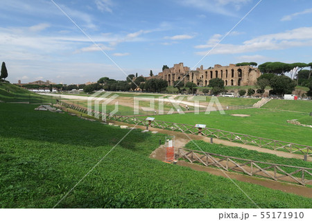古代ローマの競技場跡 チルコ マッシモの写真素材