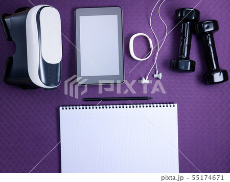 VR glasses, fitness stuff, tablet PC and notebook with pen 55174671