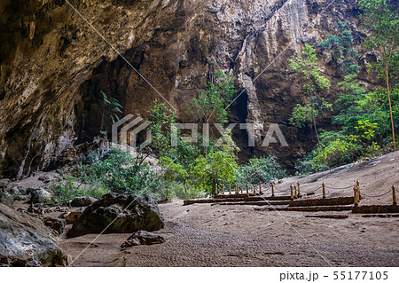 Phraya Nakhon Cave 55177105