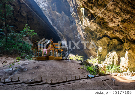 Phraya Nakhon Cave 55177109