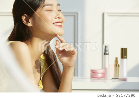 女性 ビューティー ベッドルーム 女性 ビューティー ベッドルーム 55177590