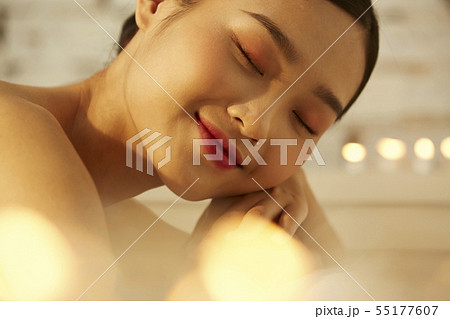 女性 ビューティー エステ 女性 ビューティー エステ 55177607